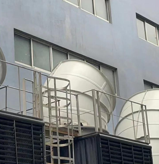 冷卻塔降噪為什么選擇巨龍液冷