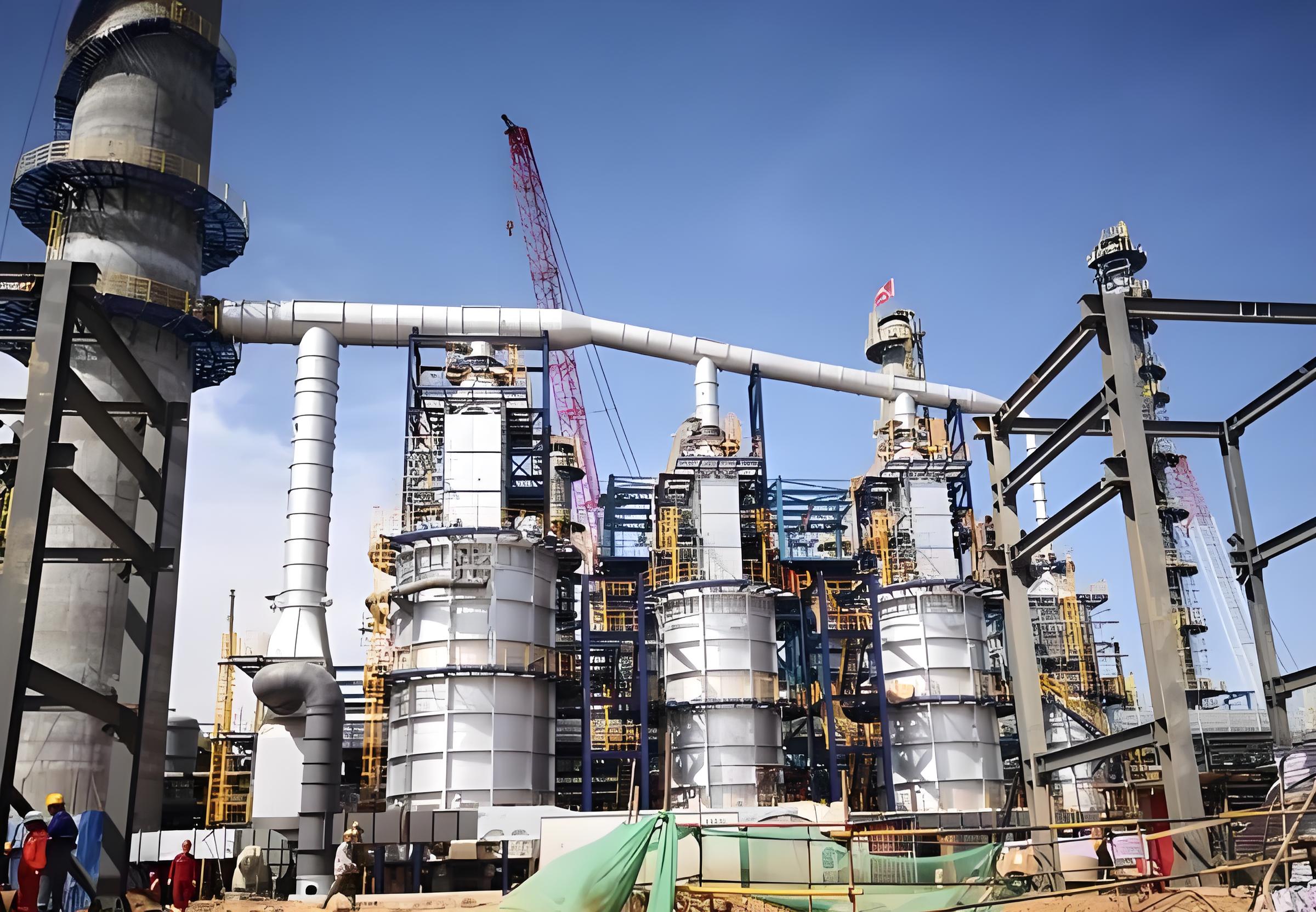 <strong>工業冷卻塔維修改造：</strong>